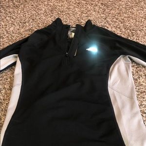Medium women’s north face pullover
